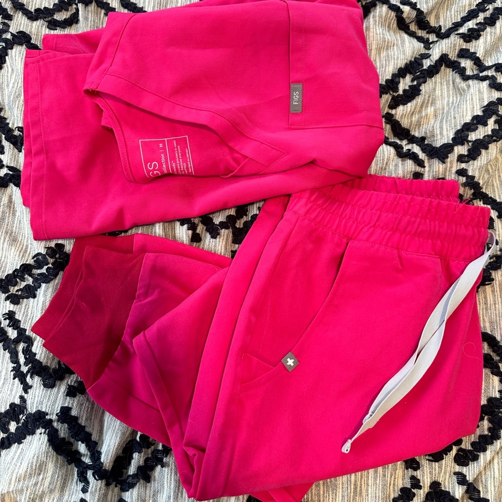 Figs pink limited edition medium jogger set